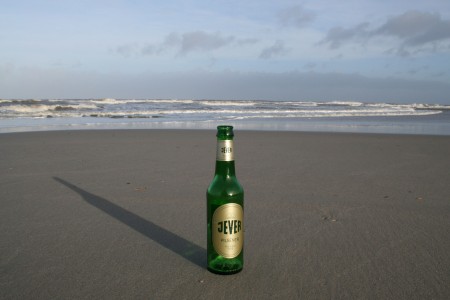 Jever am Strand